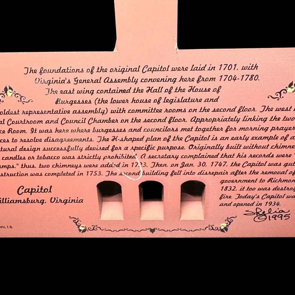 Williamsburg, Virginia Capitol Shelia's Collectibles‎ Shelf Sitter 1995